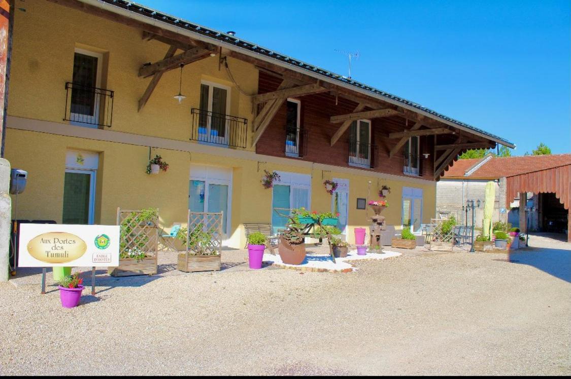 Chambres D'Hotes Aux Portes Des Tumuli Bussy-le-Château エクステリア 写真